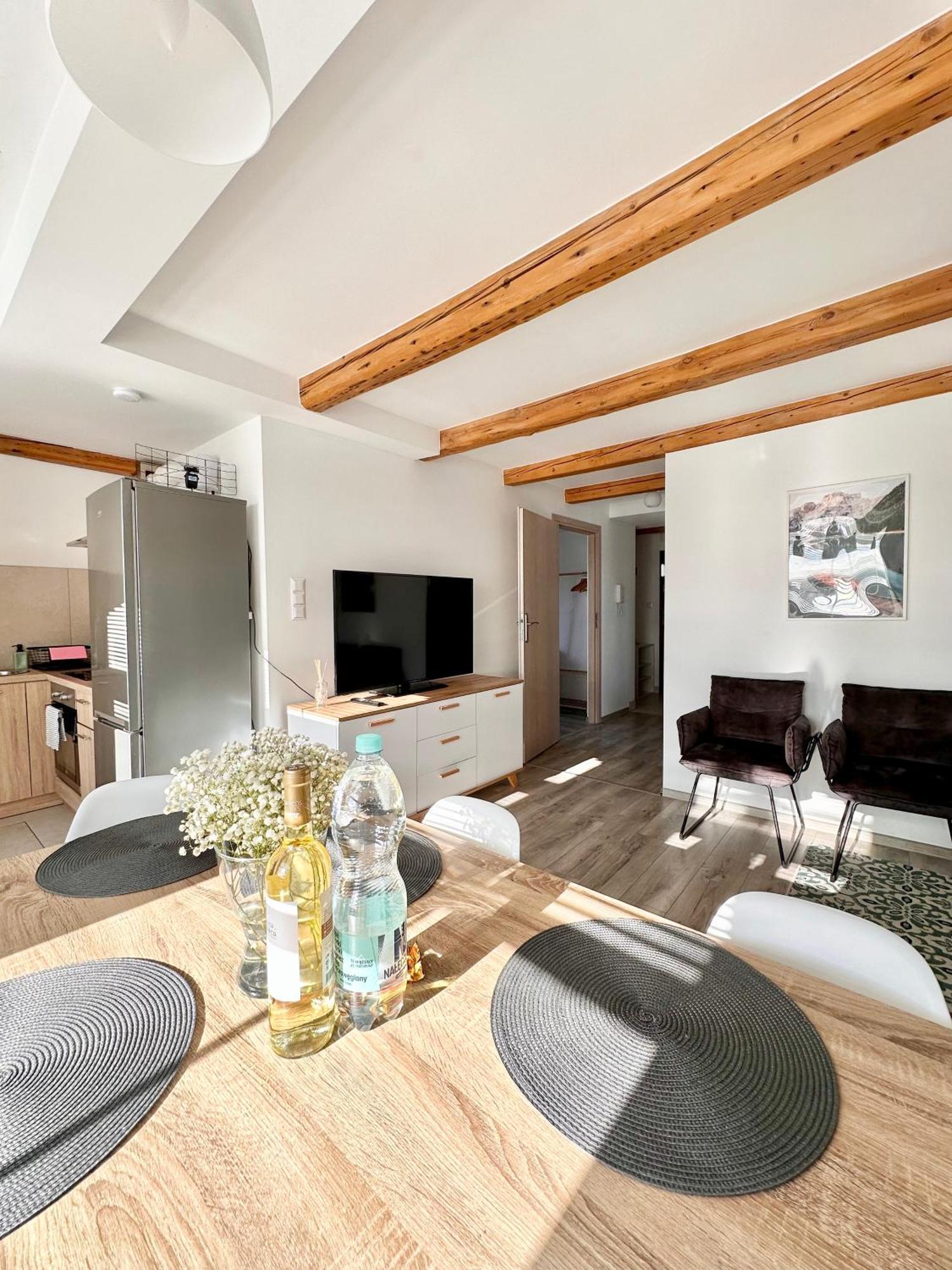 Klimatyczny Apartament Nr 8 Z Widokiem Na Gory Sowie Bielawa  Exteriér fotografie