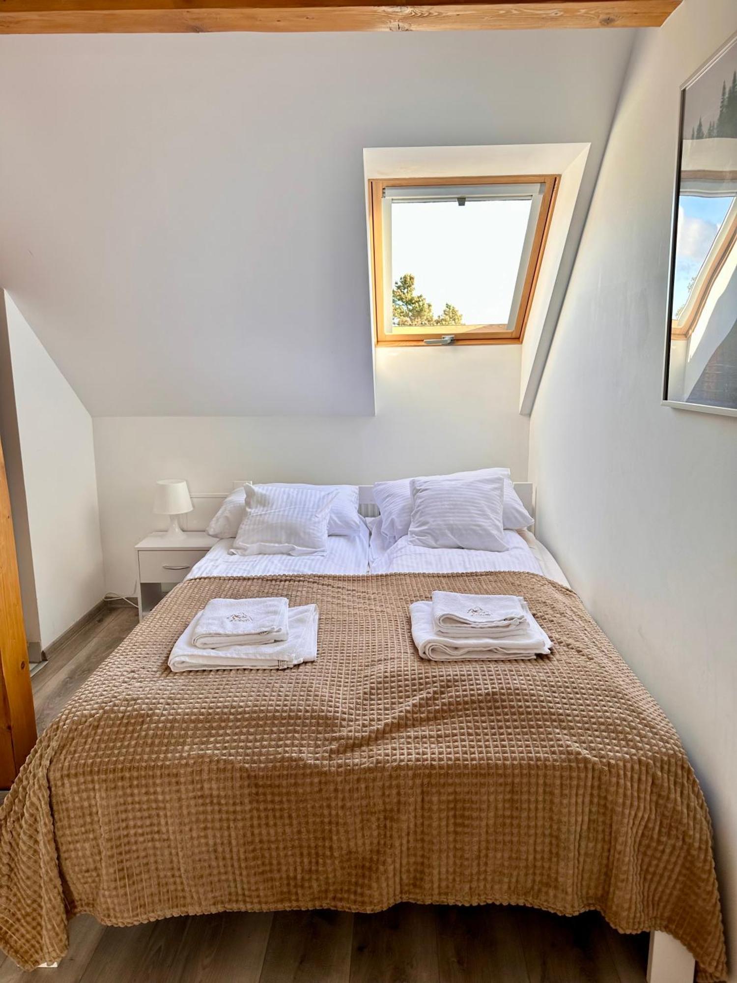 Klimatyczny Apartament Nr 8 Z Widokiem Na Gory Sowie Bielawa  Exteriér fotografie