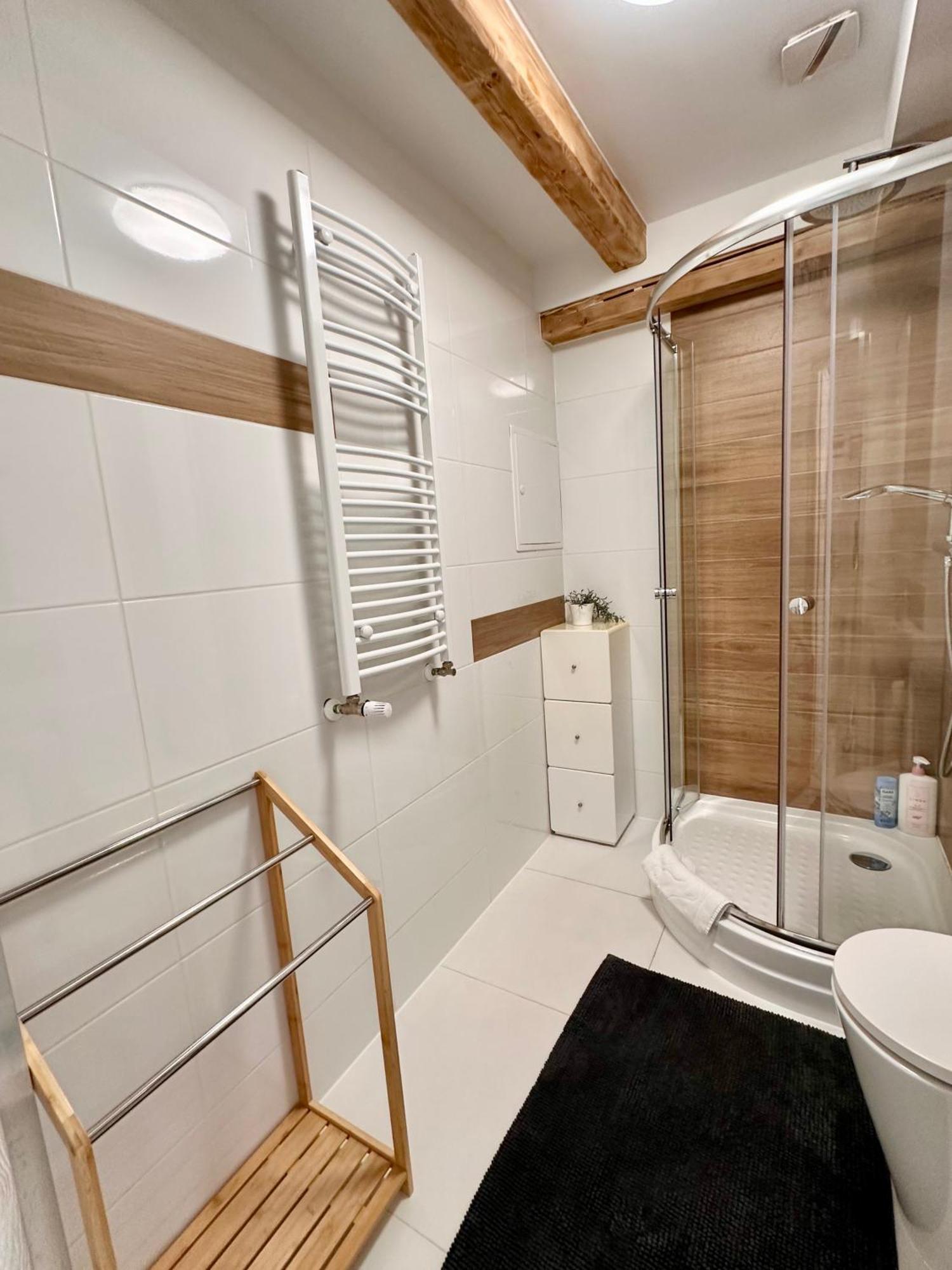 Klimatyczny Apartament Nr 8 Z Widokiem Na Gory Sowie Bielawa  Exteriér fotografie